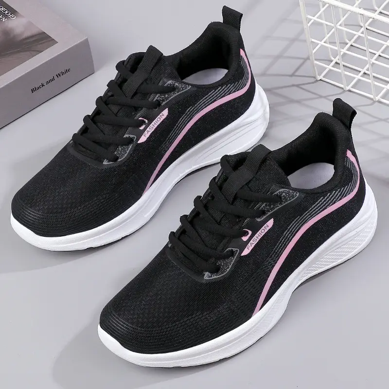 2025 Autumn New Sports Spring and Autumn Shoes Mesh Breathable Fly Knitted Lightweight Mesh Shoes Running Shoes Non-Slip Lightweight Women's Shoes