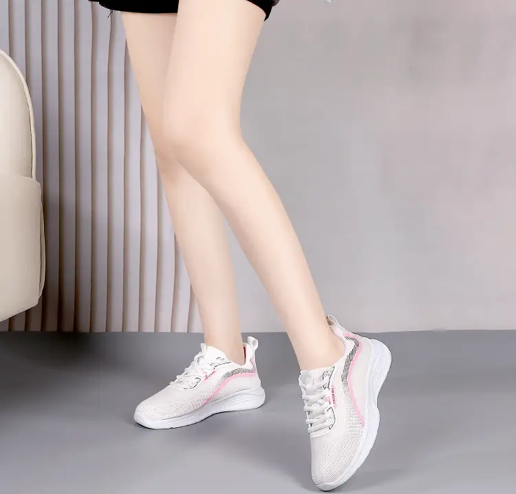 2025 Autumn New Sports Spring and Autumn Shoes Mesh Breathable Fly Knitted Lightweight Mesh Shoes Running Shoes Non-Slip Lightweight Women's Shoes — feature 10