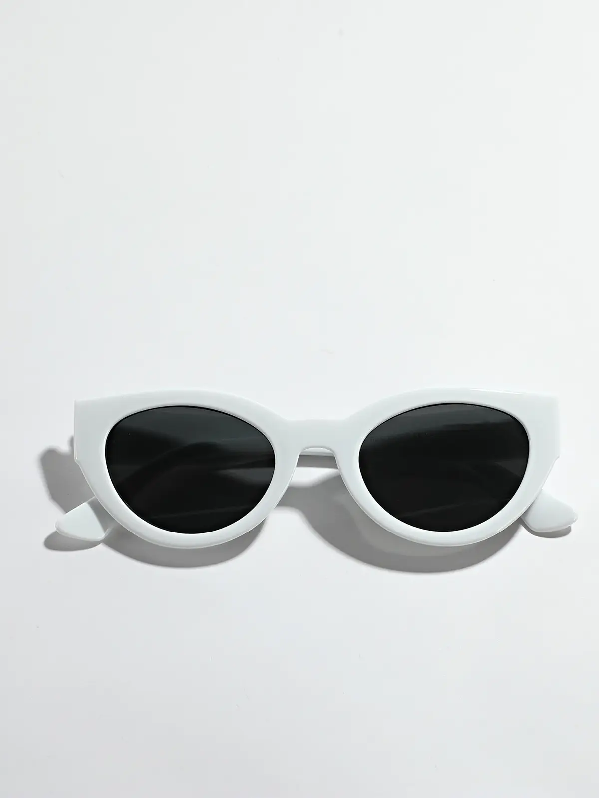 Xunge Cat-Eye Sunglasses Black European American Retro Personalized Fashion - Image 4