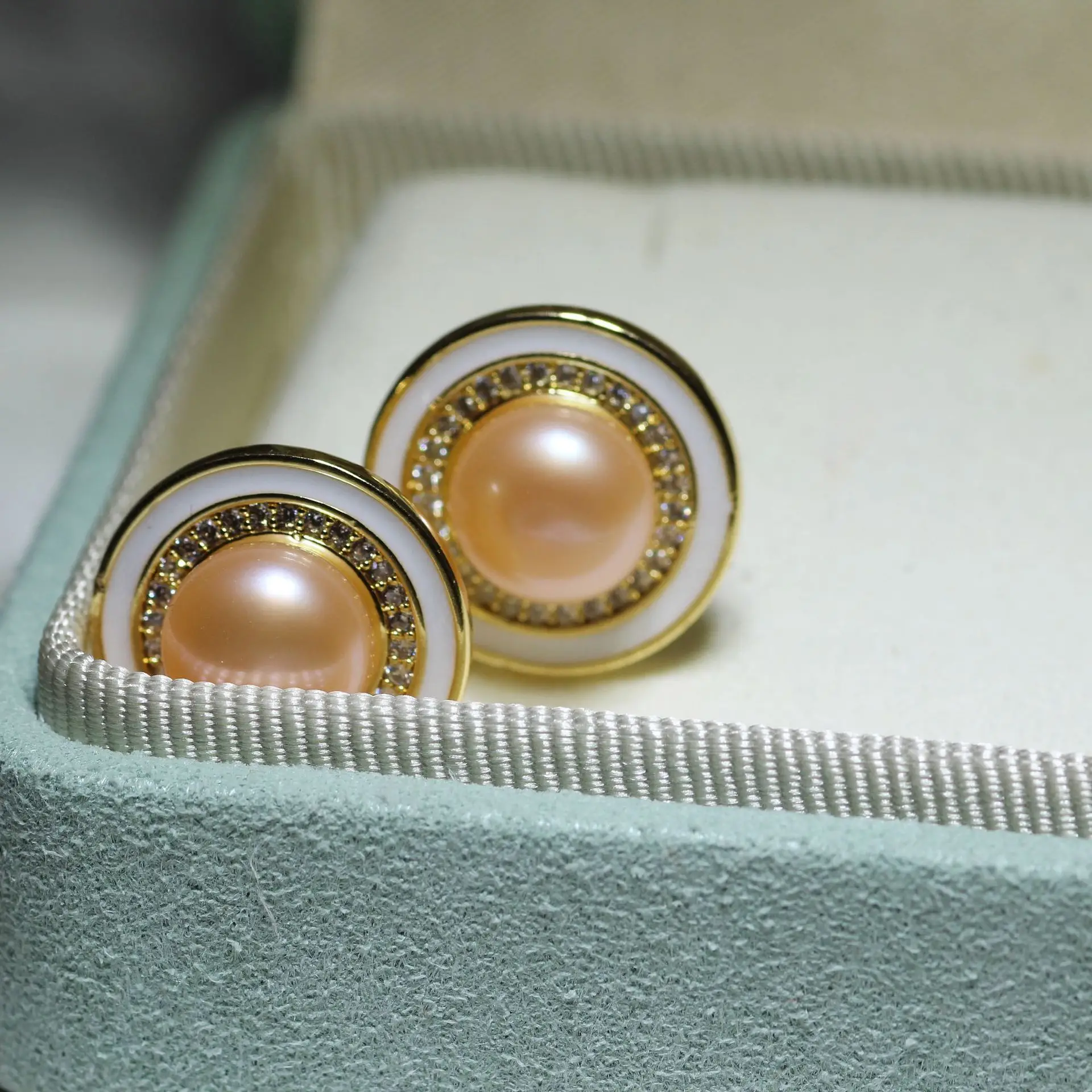 S925 Silver Pearl Earrings Niche Style Trendy - Image 3