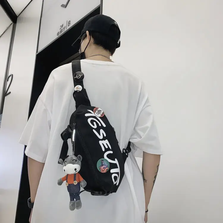 Trendy Japanese-style Crossbody Bag for Men - Image 2