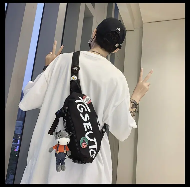 Trendy Japanese-style Crossbody Bag for Men — feature 8