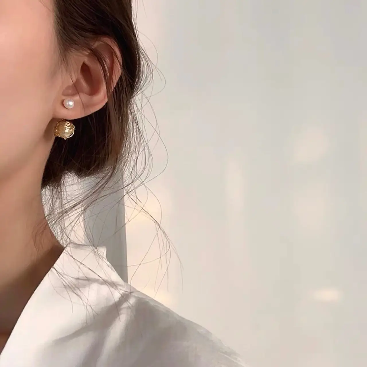 S925 Pearl Earrings Hand Wrapped Cold Wind Design