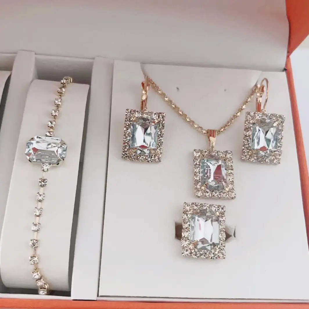 Green Square Diamond Jewelry Set for Women