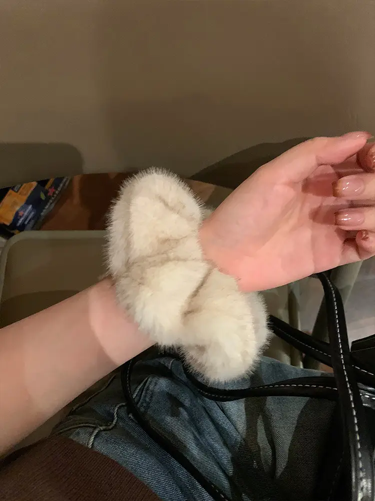 Soft Plush Hair Bands for Women 2023 New Arrival — feature 4