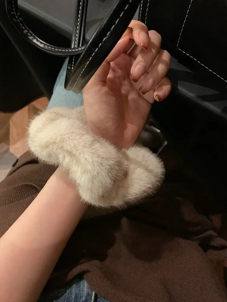 Soft Plush Hair Bands for Women 2023 New Arrival — feature 5