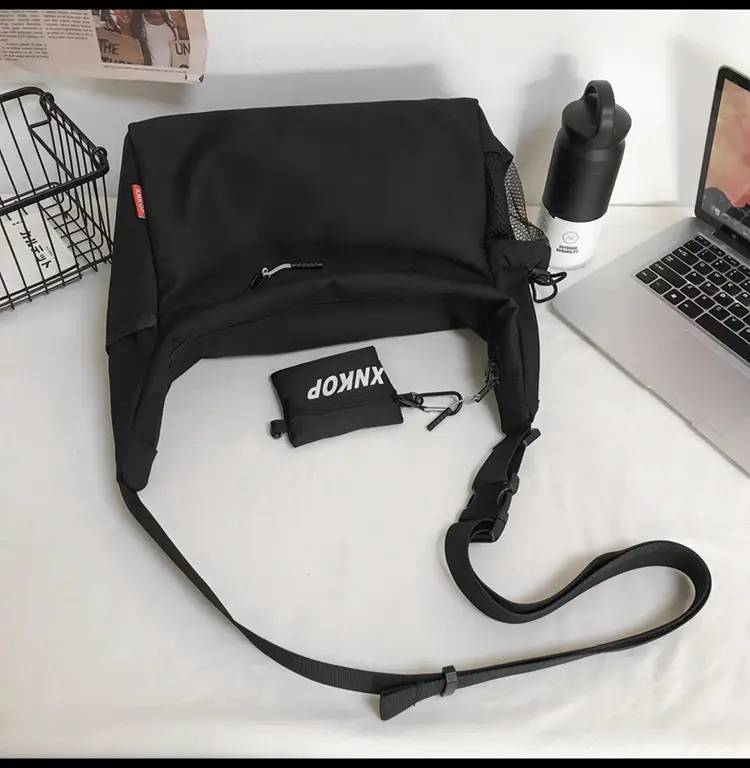 Men's Japanese Style Shoulder Messenger Bag Black Large Capacity — feature 27
