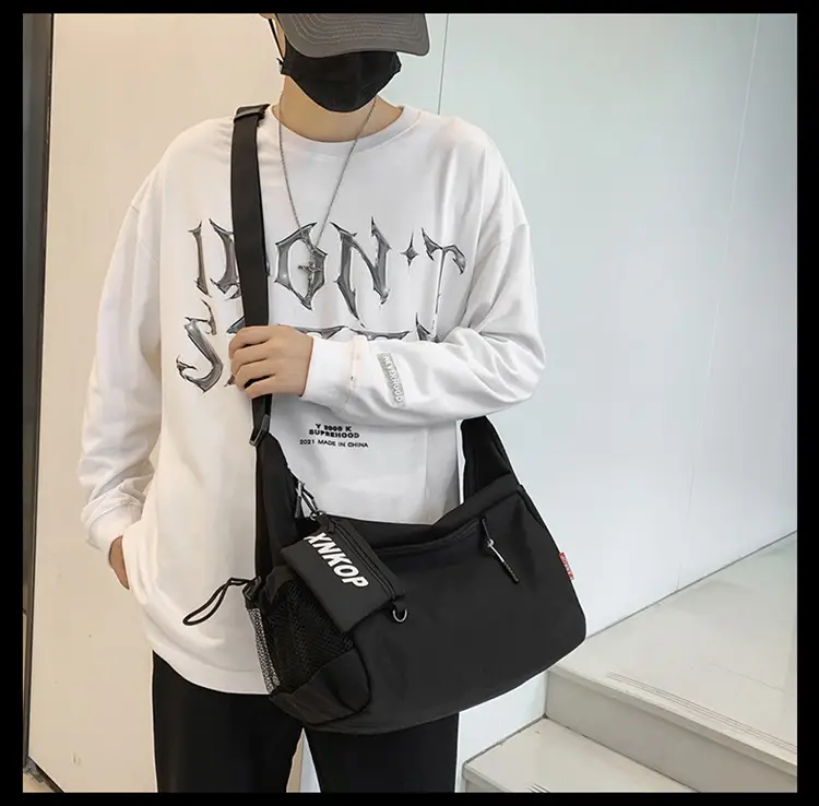 Men's Japanese Style Shoulder Messenger Bag Black Large Capacity — feature 6