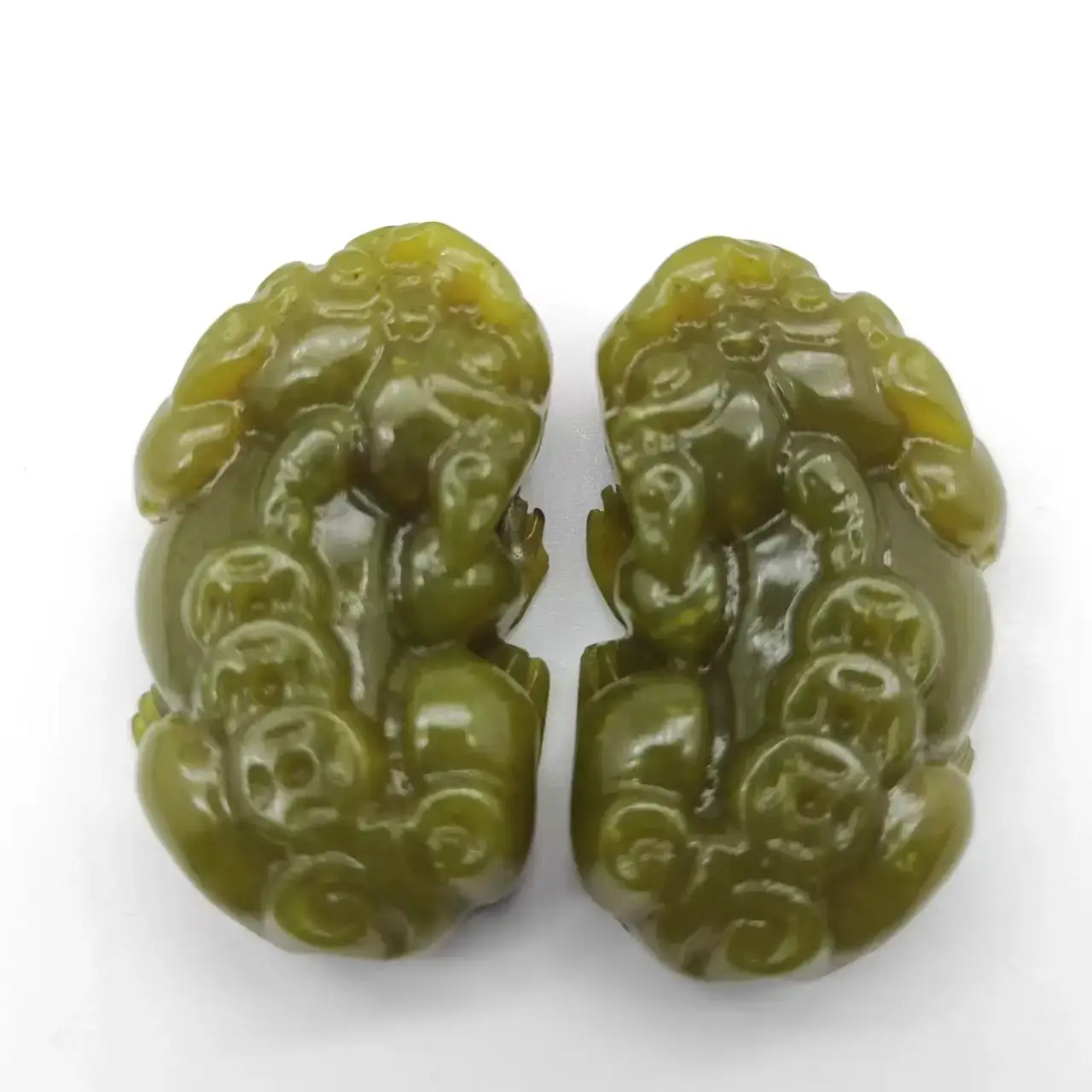 Xiuyan Jade Pixiu Pendant Yellow Jade Fortune Attracting — feature 8