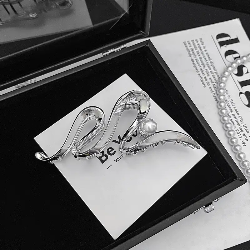 Gold Metal Hair Shark Clip Large High-end Hairpin - Image 19