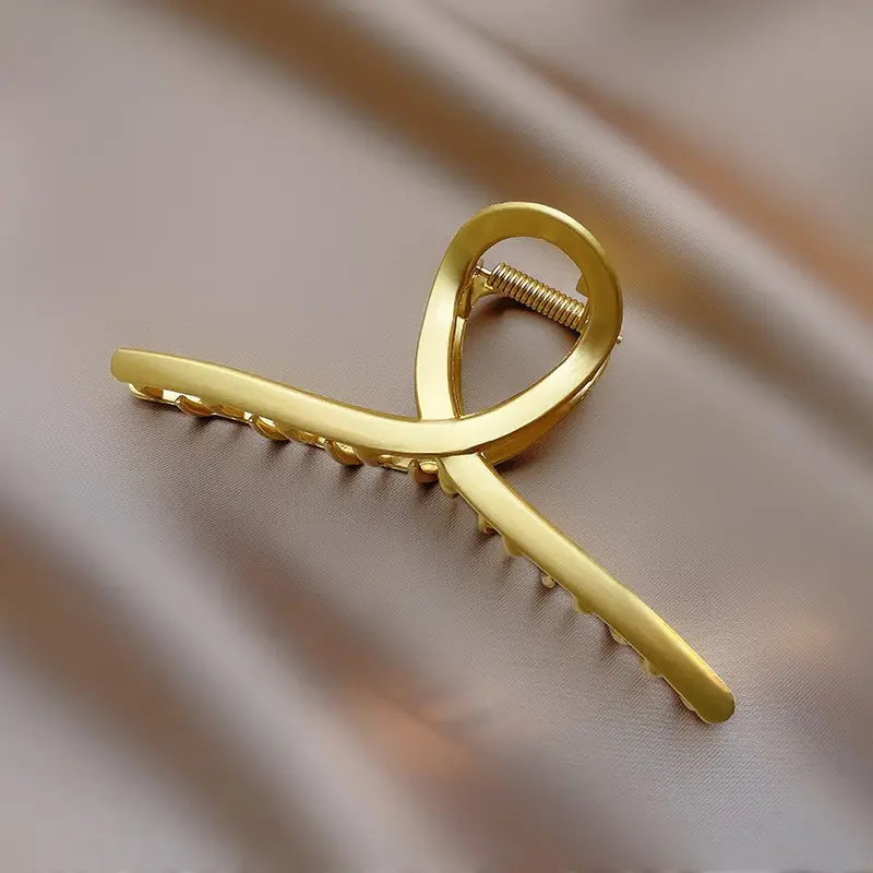 Gold Metal Hair Shark Clip Large High-end Hairpin - Image 3