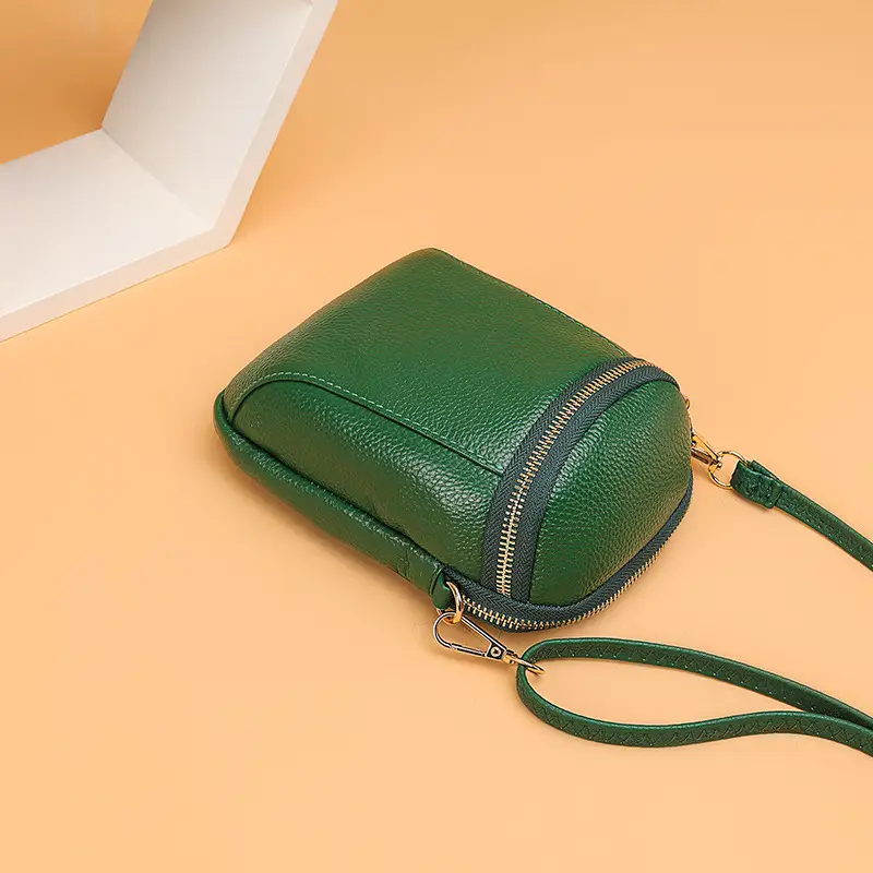 Black Textured Crossbody Bag for Women - Image 3