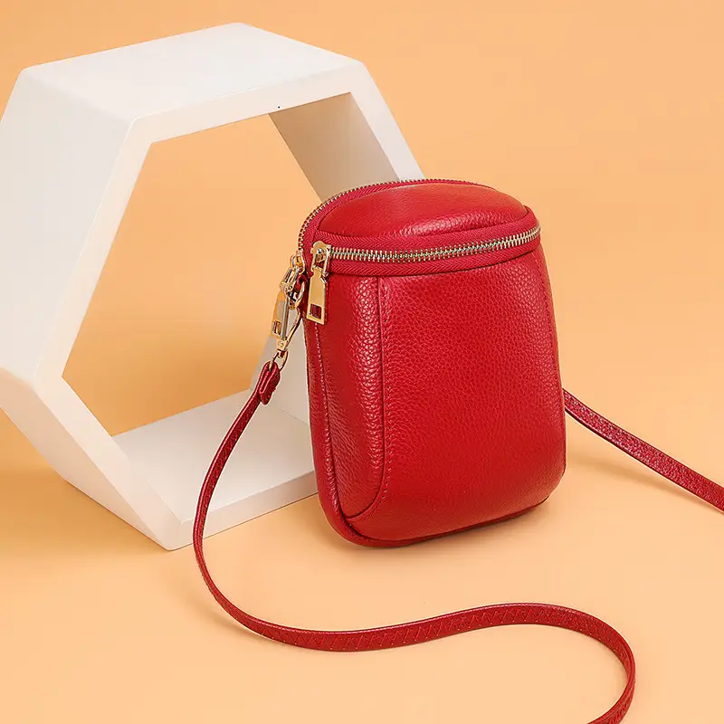 Black Textured Crossbody Bag for Women - Image 4