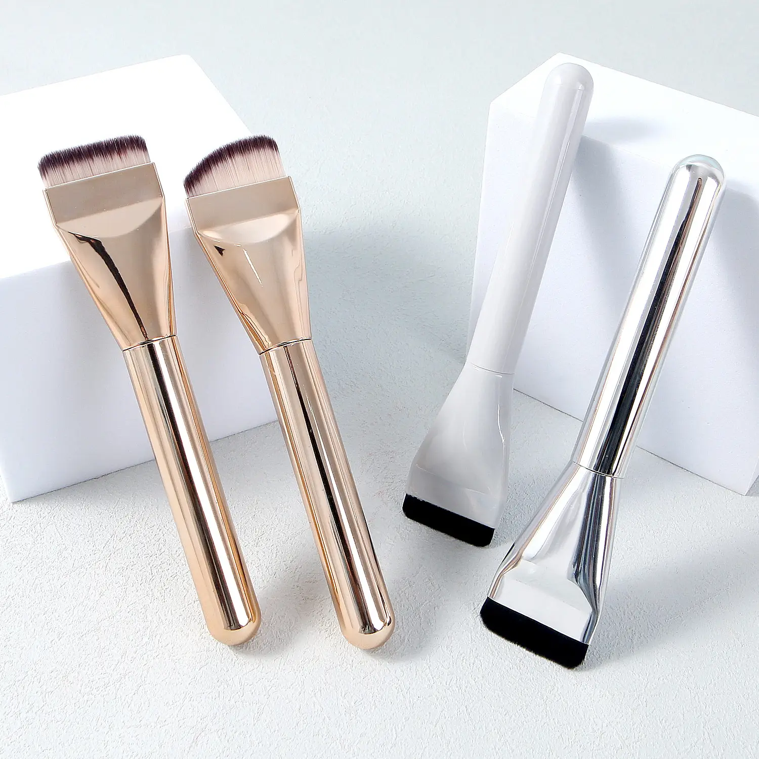 Cross-border plastic foundation brush flat head portable beauty tool — feature 5