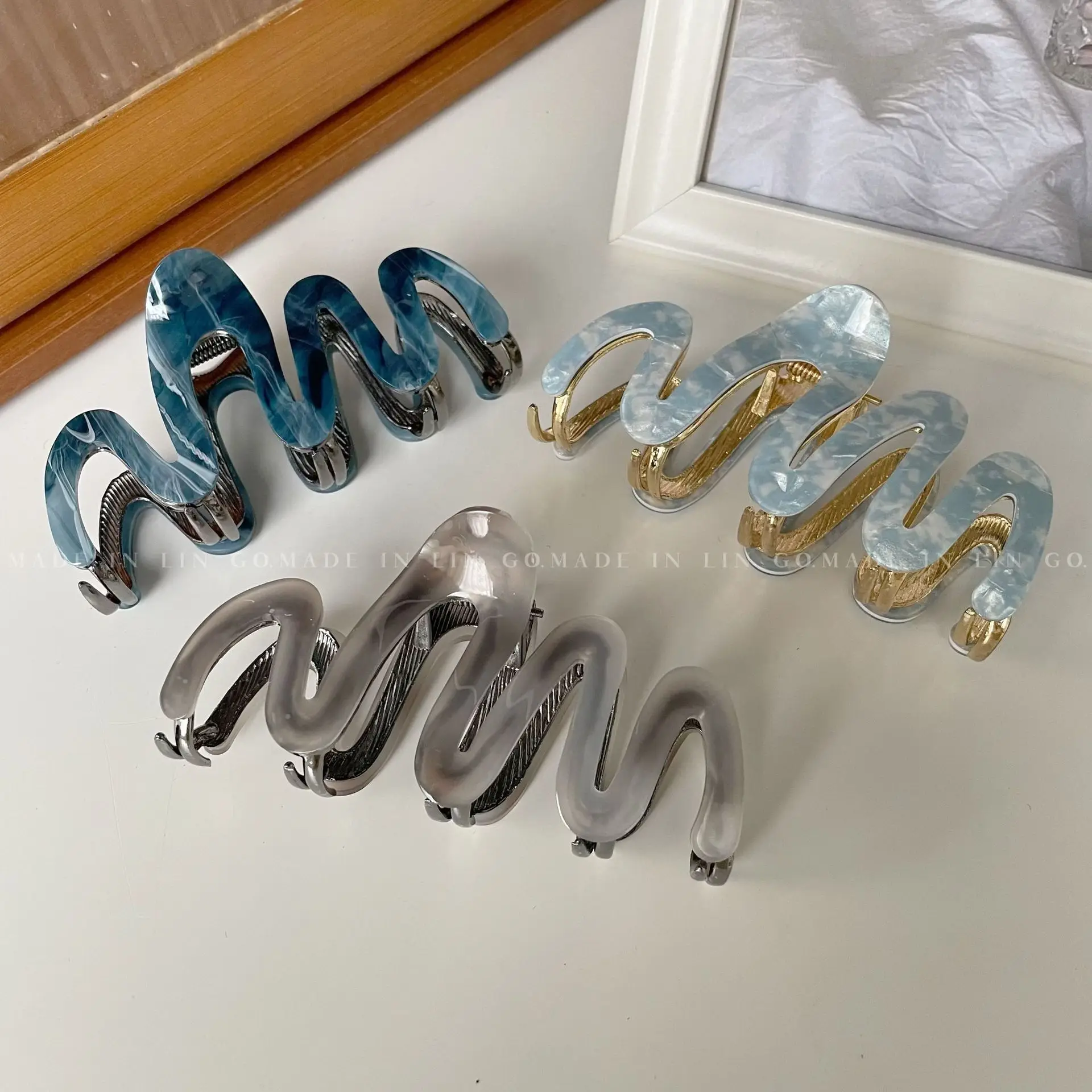 Shark Clip for Women High Quality Metal Hair Grip - Image 7
