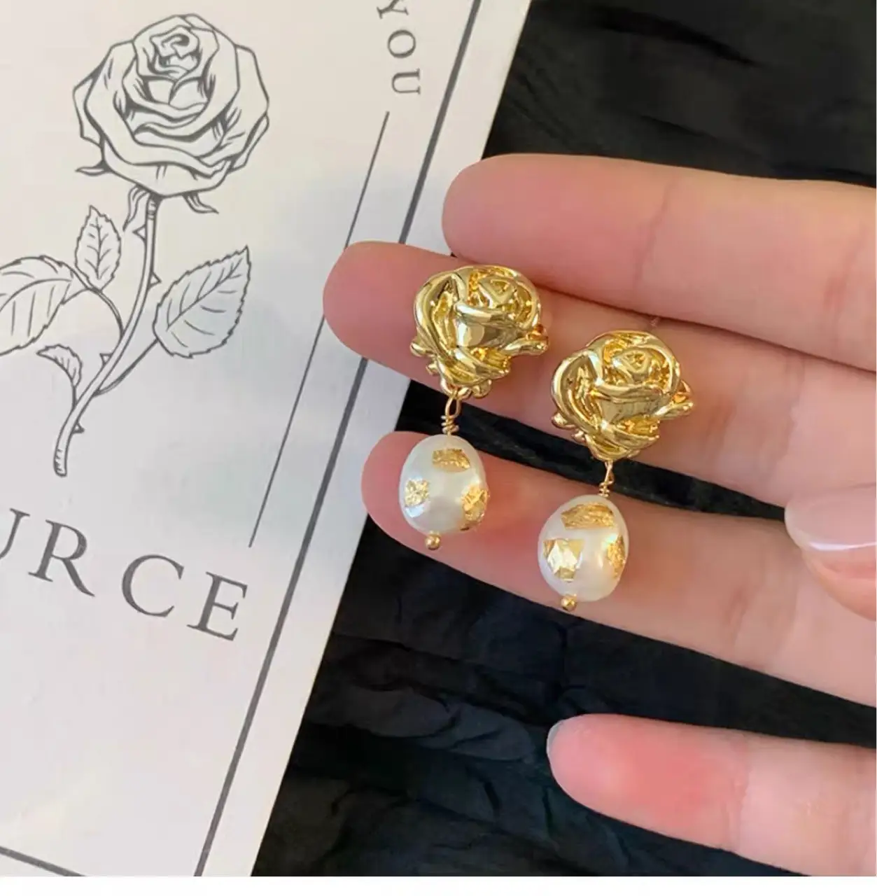 925 Silver Pearl Earrings Gold Foil Flower Design — feature 4