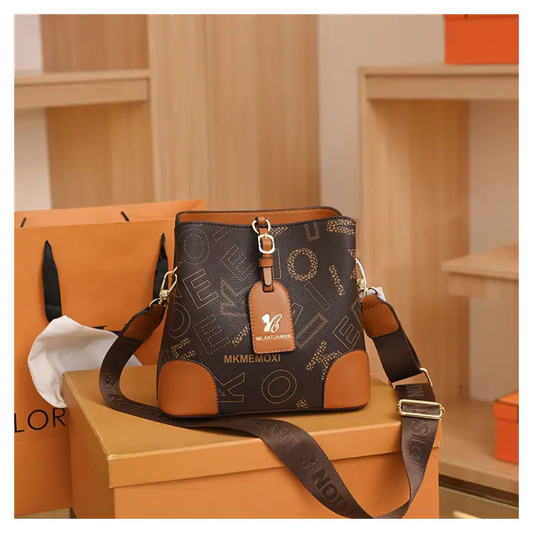 Women's Letter Printed Shoulder Bag Brown Tan 2024 — feature 20