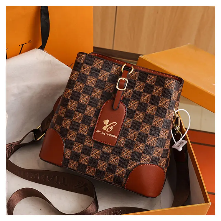 Women's Letter Printed Shoulder Bag Brown Tan 2024 — feature 43