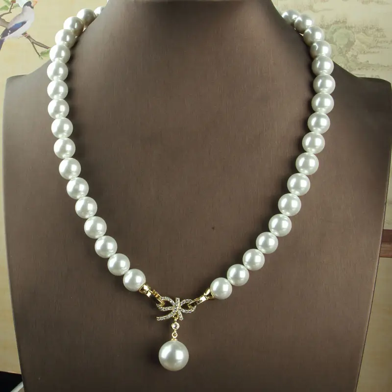 Pearl Beaded Clasp Necklace with Gold Flower Centerpiece - Image 4