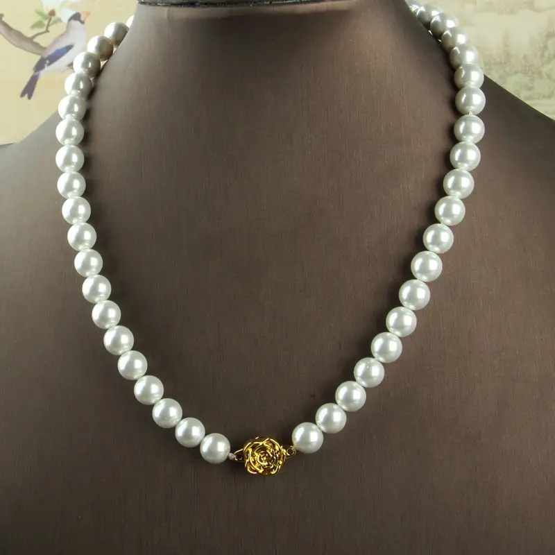 Pearl Beaded Clasp Necklace with Gold Flower Centerpiece — feature 14