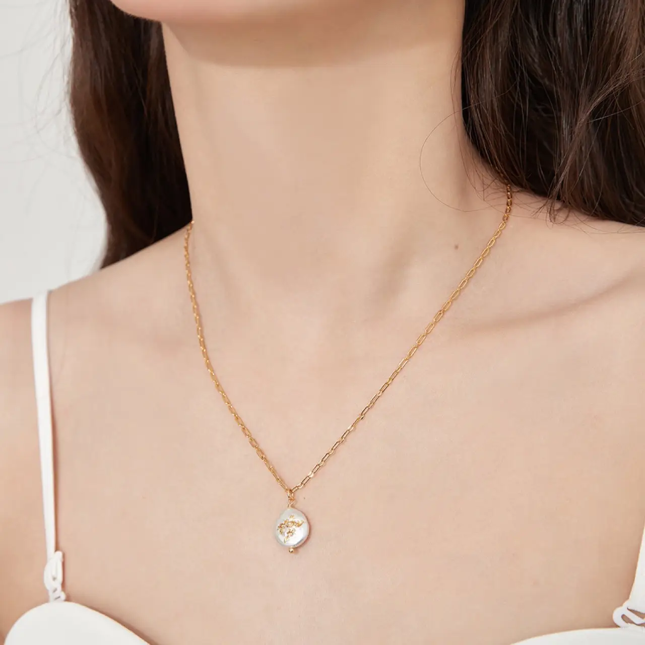Elegant Pearl Necklace for Women Gold Chain