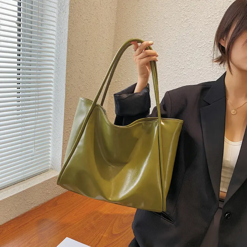Women's Large Capacity White Tote Bag with Handles - Image 6