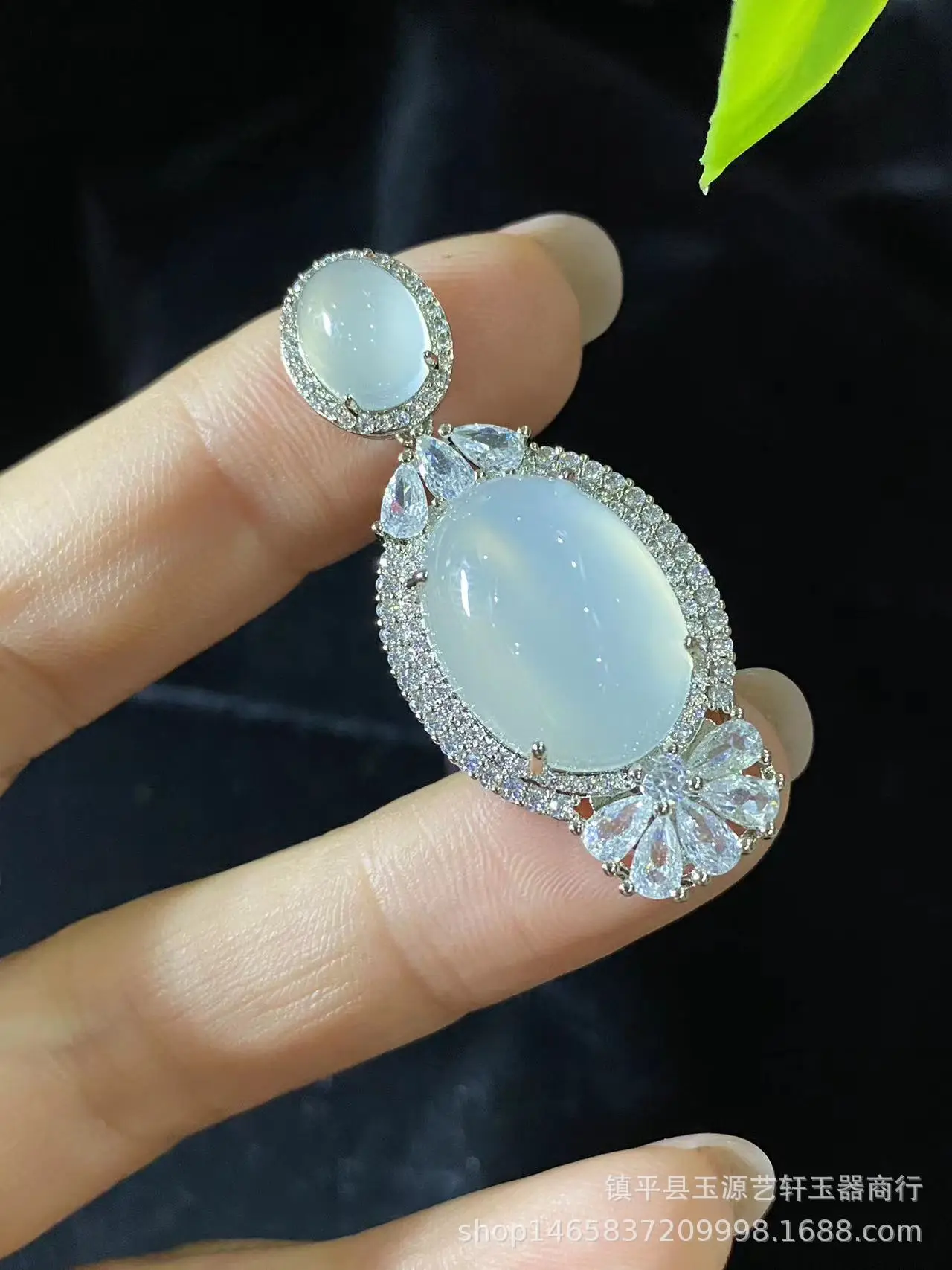 High Ice Chalcedony Egg Pendant 925 Silver Plated - Image 6