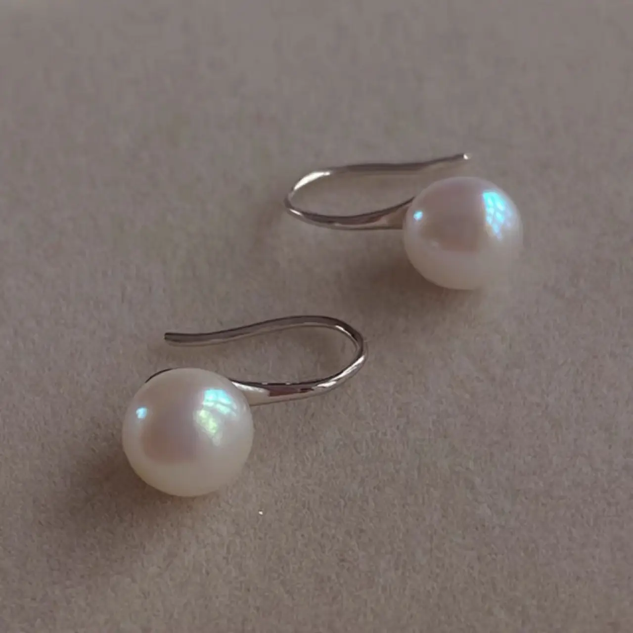 Natural Freshwater Pearl Earrings Women's Silver Hook