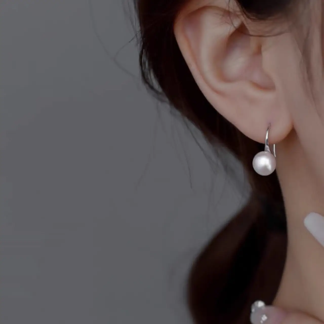 Natural Freshwater Pearl Earrings Women's Silver Hook