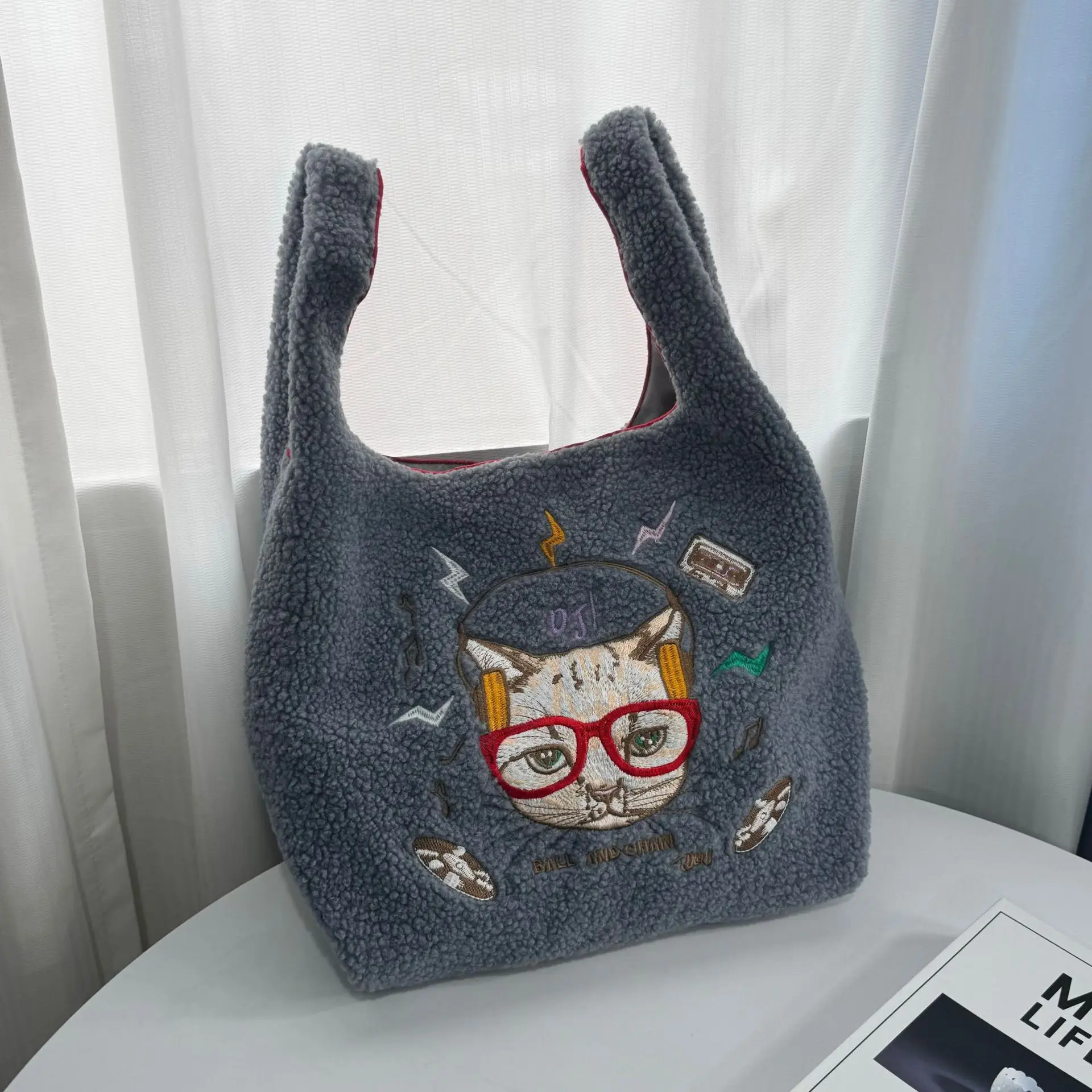 2024 Winter Japanese Embroidery Plush Shoulder Bag - Image 17