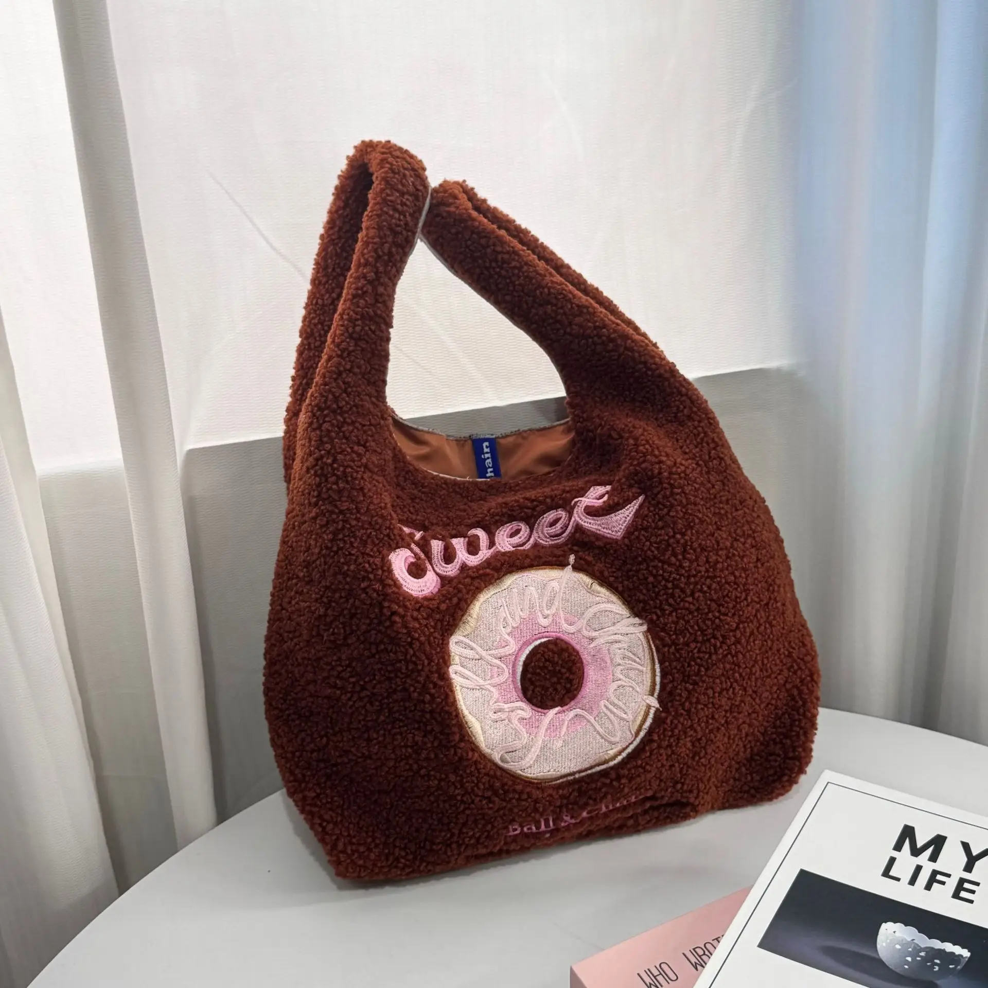 2024 Winter Japanese Embroidery Plush Shoulder Bag - Image 21