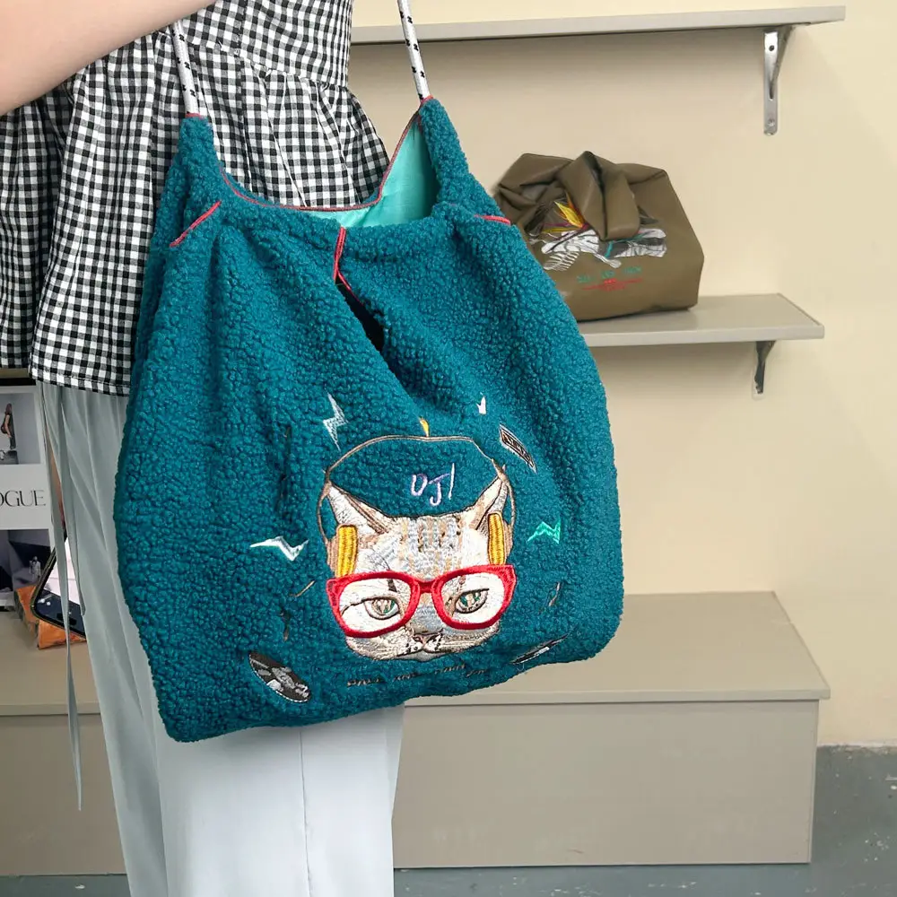 2024 Winter Japanese Embroidery Plush Shoulder Bag - Image 9