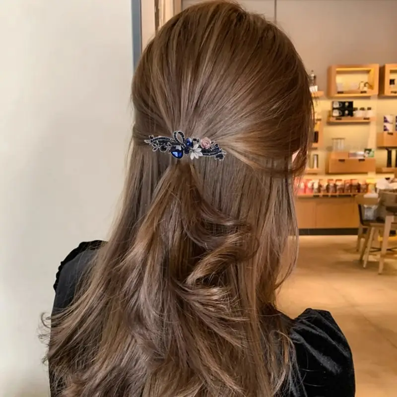 Retro Pearl Bow Tie Hairpin with Flower Design — feature 11