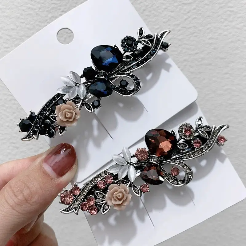 Retro Pearl Bow Tie Hairpin with Flower Design — feature 4