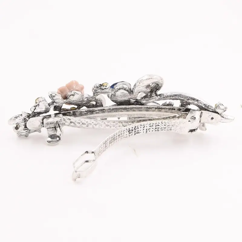 Retro Pearl Bow Tie Hairpin with Flower Design — feature 9