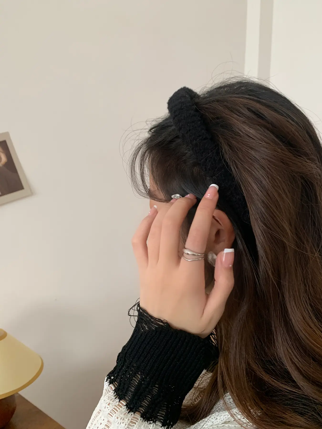 Plush Skull Top Hair Band for Women Winter — feature 5