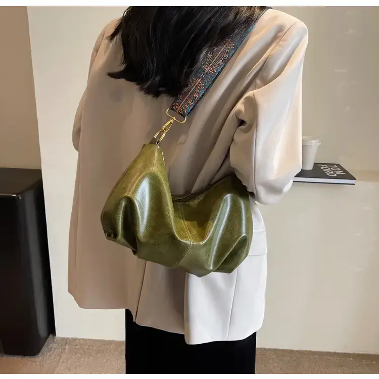Black Nylon Shoulder Bag for Girls 2023 — feature 29