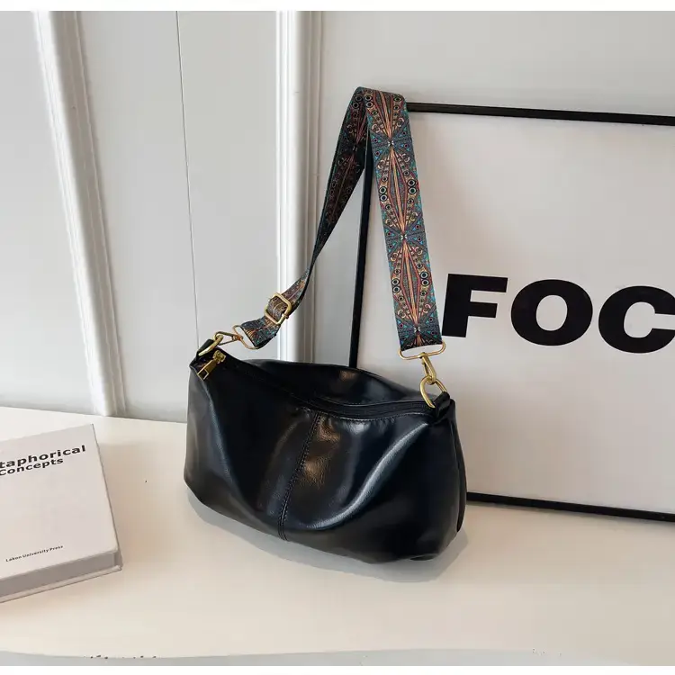 Black Nylon Shoulder Bag for Girls 2023 — feature 39
