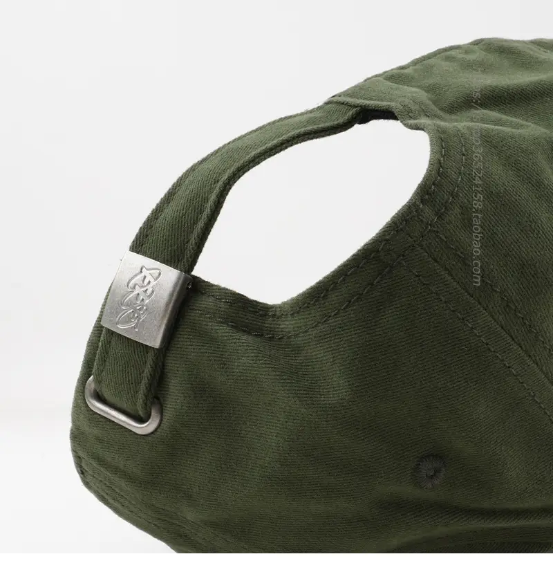 Men Korean Style Black Polar Bear Cap — feature 11