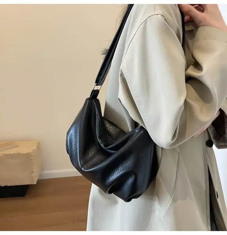 Brown Leather Shoulder Bag for Women 2023 Winter Commute — feature 19