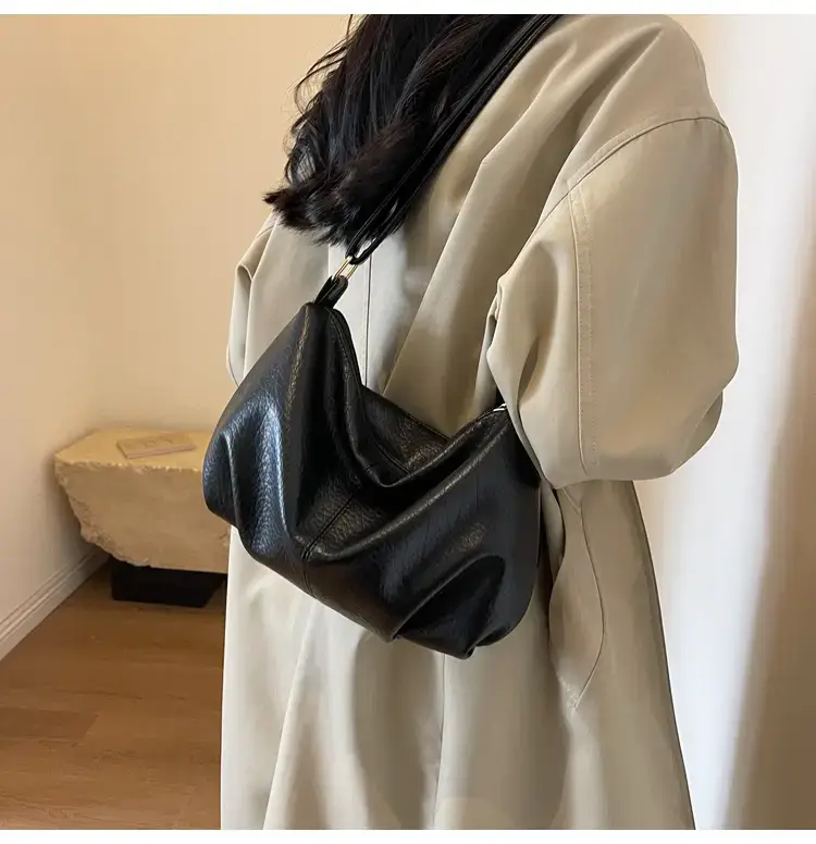 Brown Leather Shoulder Bag for Women 2023 Winter Commute — feature 20