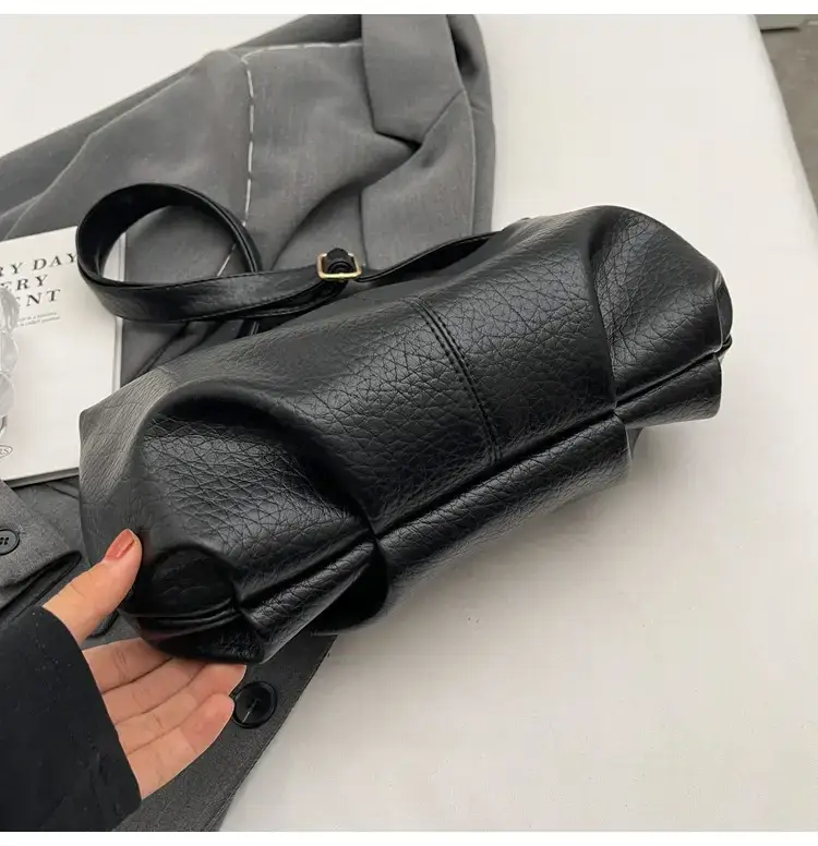 Brown Leather Shoulder Bag for Women 2023 Winter Commute — feature 30