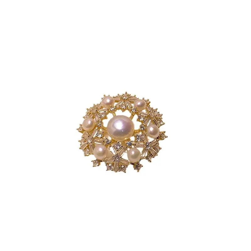 Natural Pearl Brooch with Zircon Inlay Niche Design - Image 5