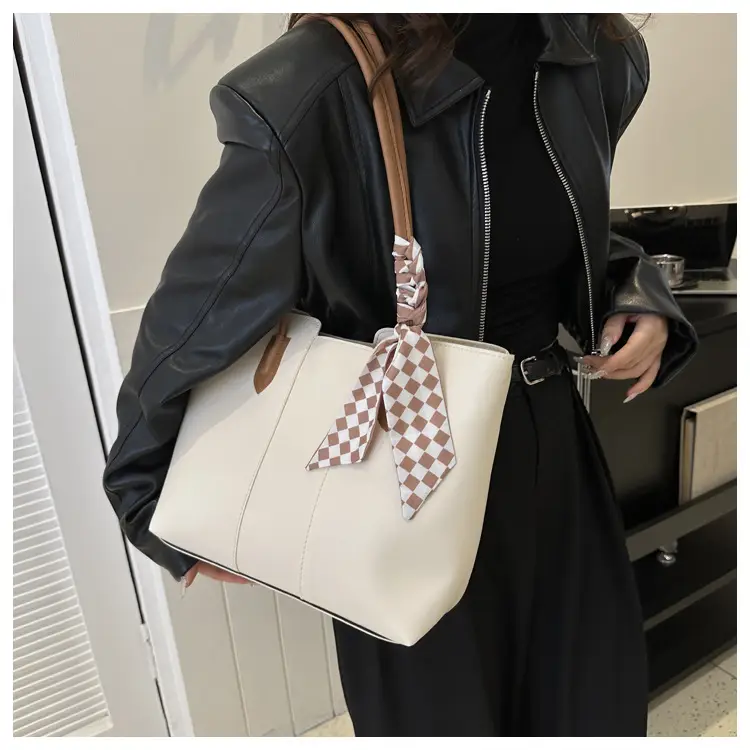 Women's Large Capacity Tote Bag Beige 2023 Autumn — feature 23