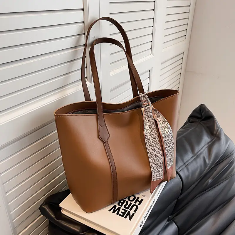 Black Leather Large Capacity Shoulder Bag for Women - Image 7