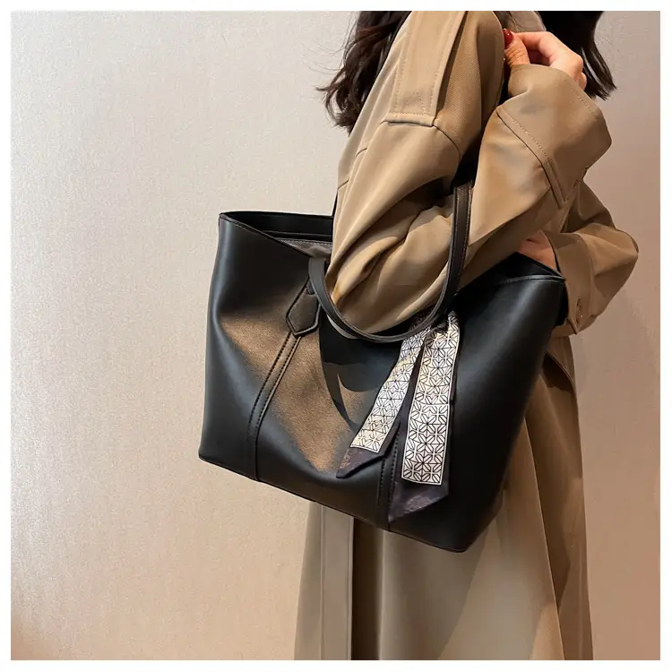 Black Leather Large Capacity Shoulder Bag for Women β feature 17