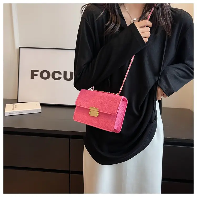 Women's Pink Chain Shoulder Messenger Bag with Heart Lock — feature 16