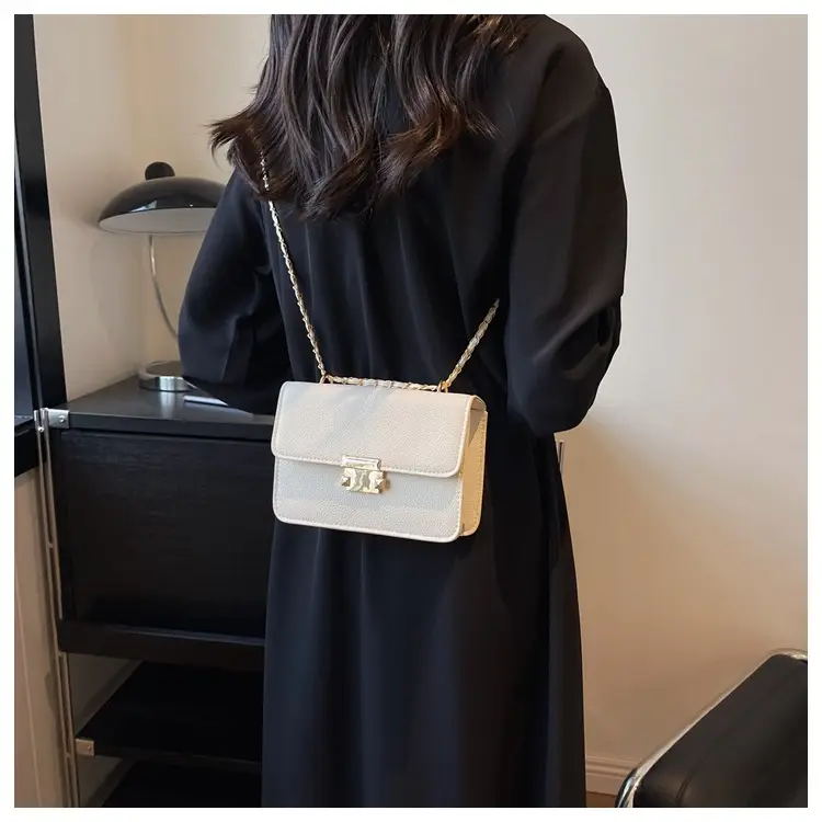 Women's Pink Chain Shoulder Messenger Bag with Heart Lock — feature 22