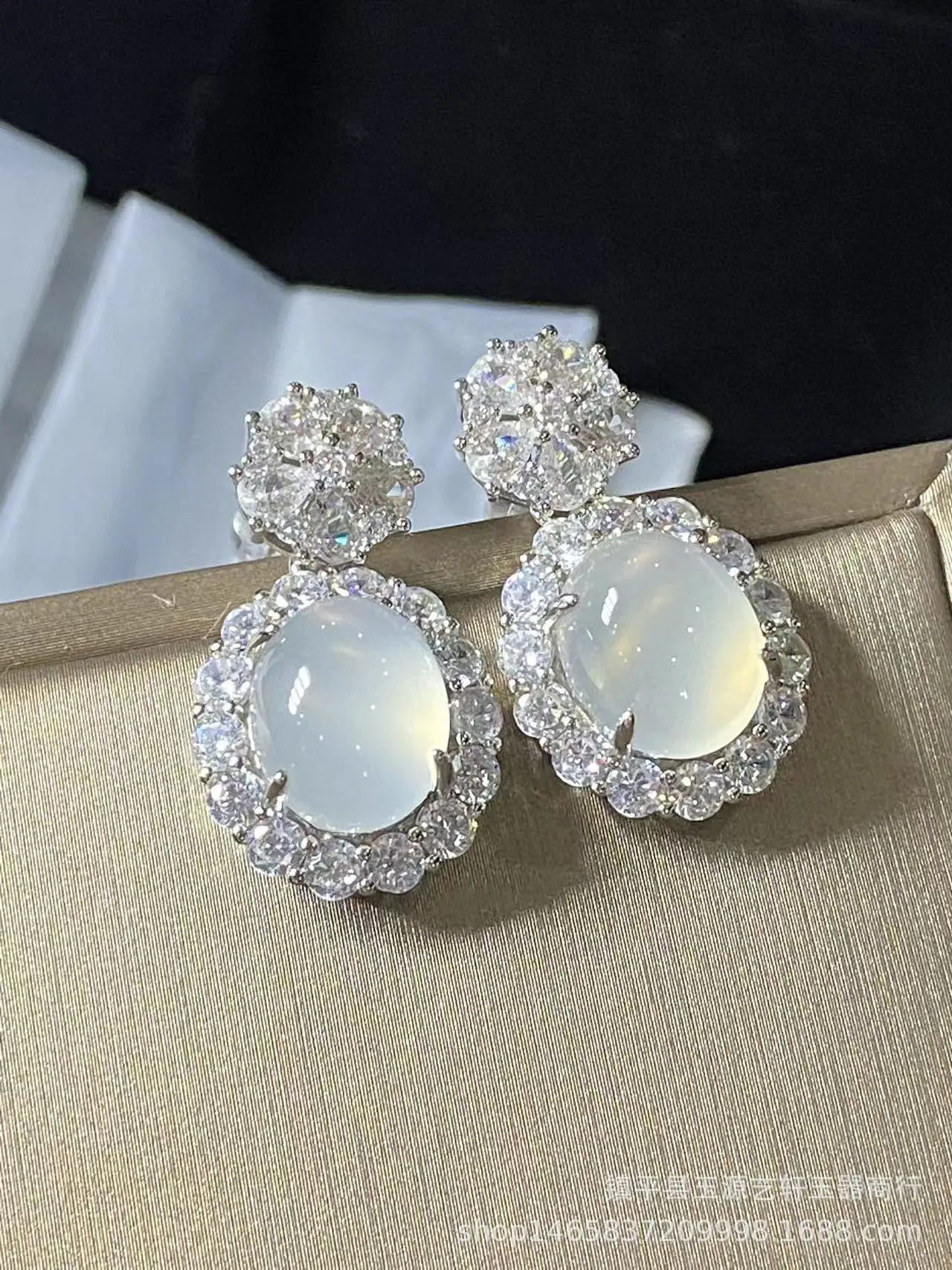 Yang Green Chalcedony Egg Earrings Silver Plated — feature 4