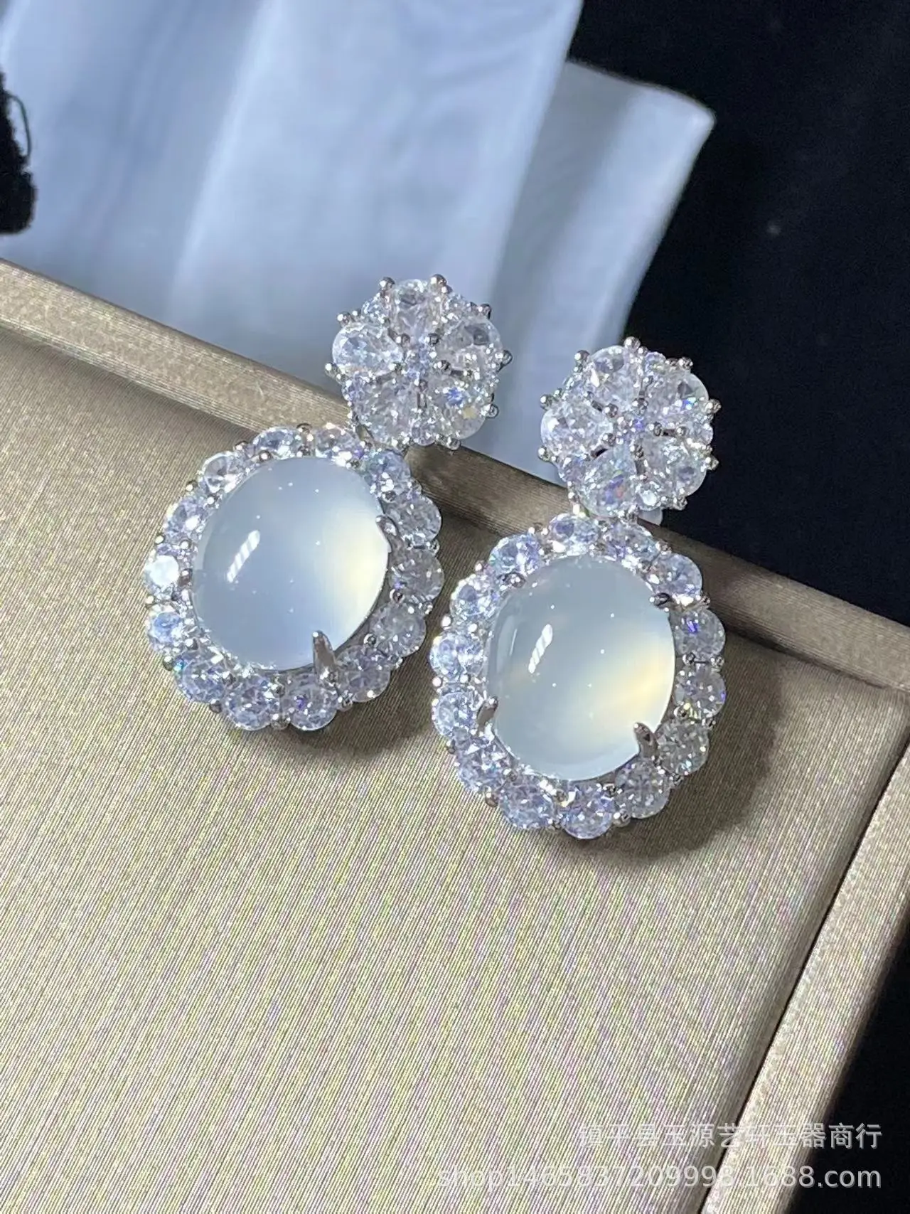 Yang Green Chalcedony Egg Earrings Silver Plated — feature 5